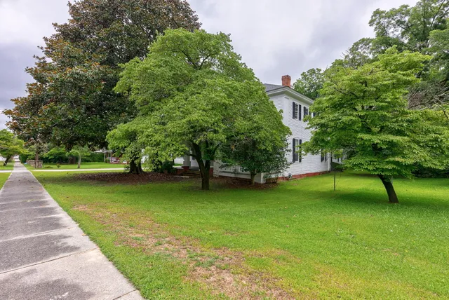 $325,000 | 99 West Main Street, Gibson, GA 30810