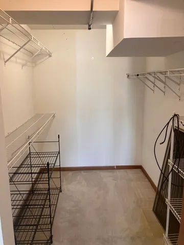 $215,000 | 11020 Keating Avenue, Unit 106, Oak Lawn, IL 60453