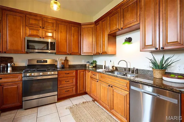 $424,900 | 3307 Wisconsin Avenue, St. Louis, MO 63118