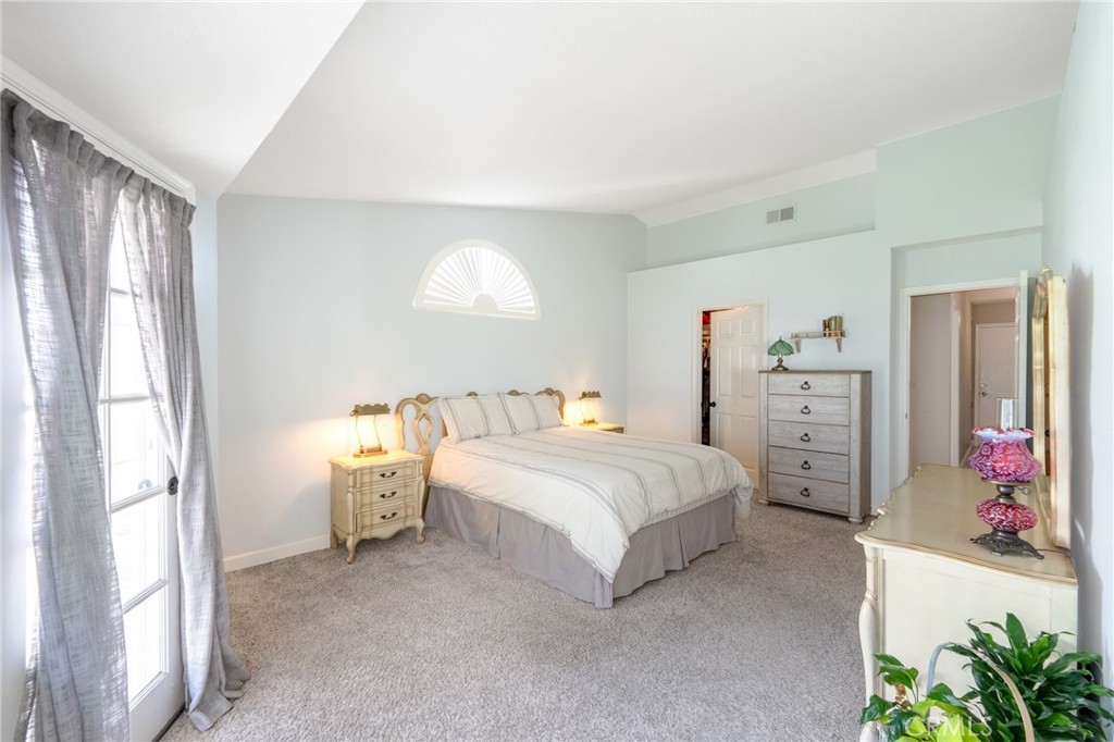 10554 Champagne Road Rancho Cucamonga, CA 91737 - Photo 18 of 25 Walk In Closet
