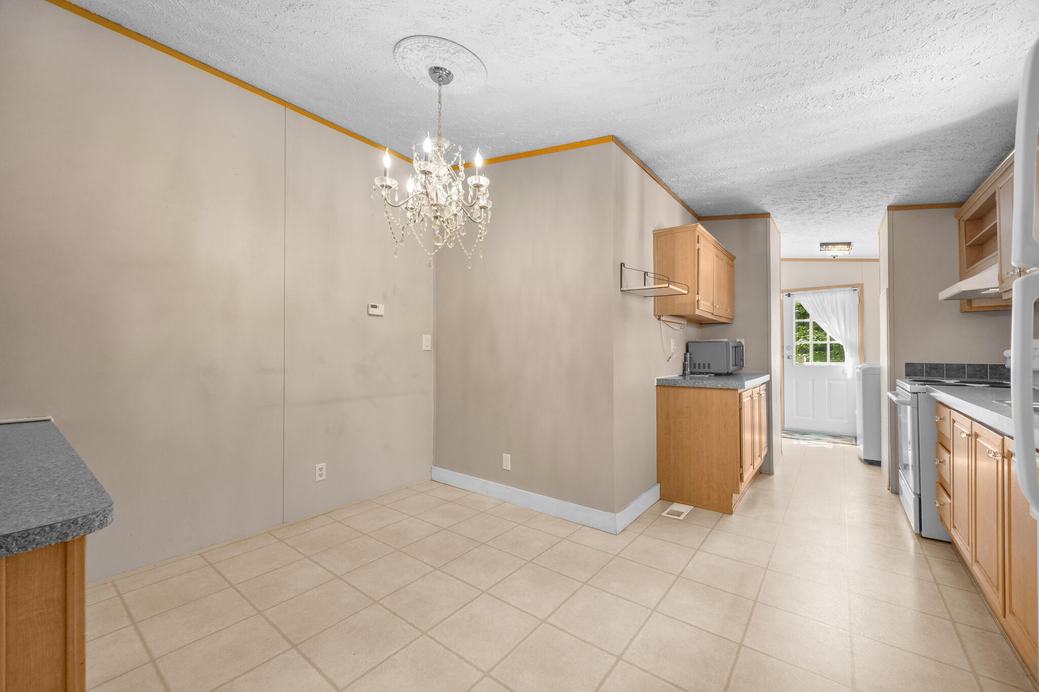 664 Bucksport Road Ellsworth, ME 04605 - Photo 14 of 46 Main Living Area