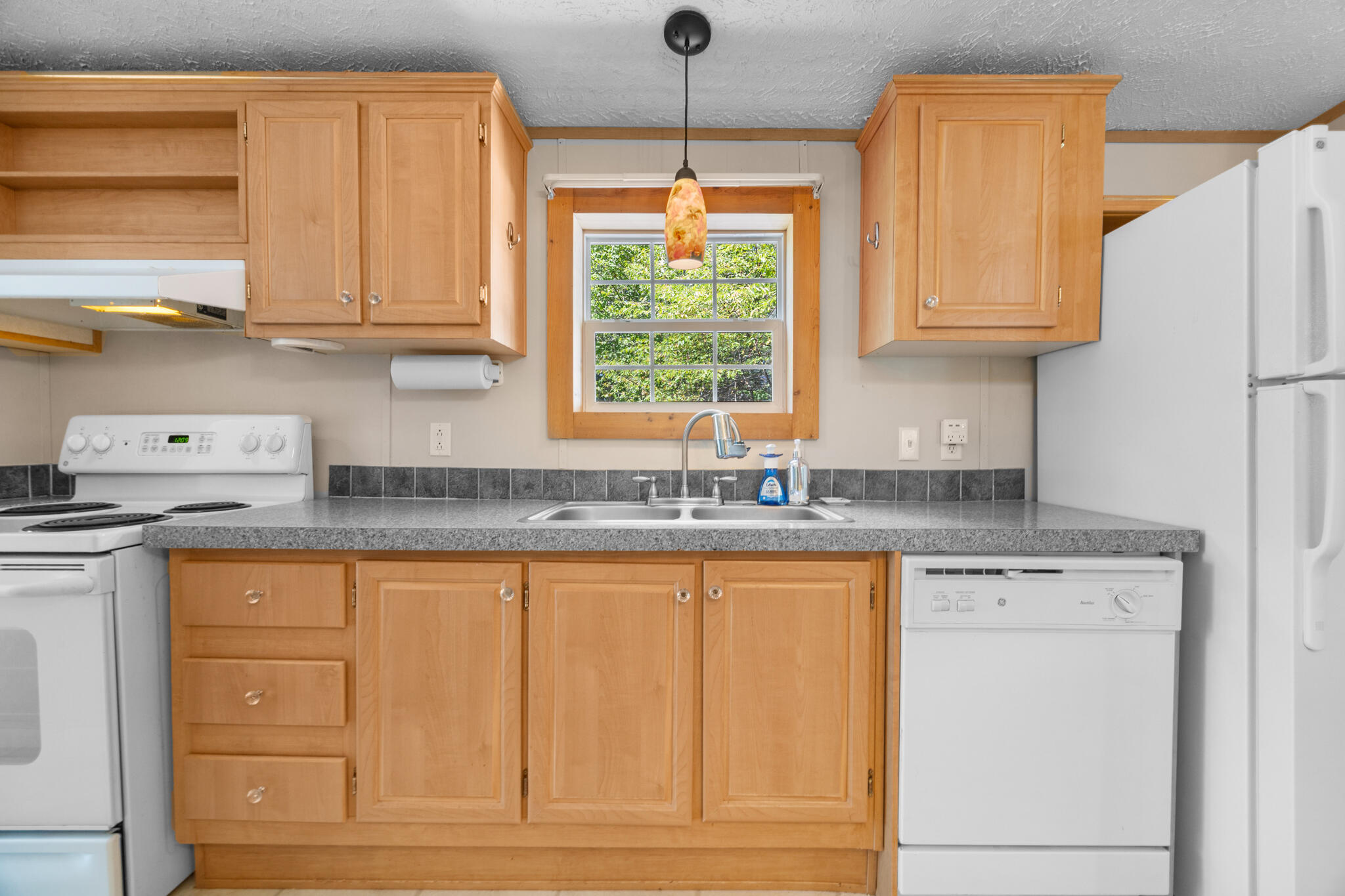 664 Bucksport Road Ellsworth, ME 04605 - Photo 15 of 46 Kitchen