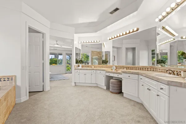 $3,199,000 | 860 Calle Santa Cruz, Encinitas, CA 92024