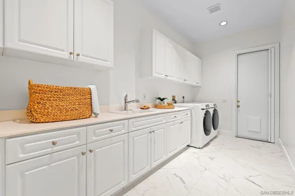 $3,199,000 | 860 Calle Santa Cruz, Encinitas, CA 92024