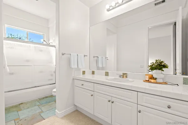 $3,199,000 | 860 Calle Santa Cruz, Encinitas, CA 92024