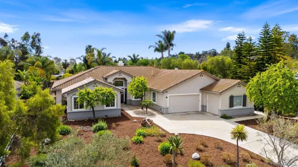 $3,199,000 | 860 Calle Santa Cruz, Encinitas, CA 92024