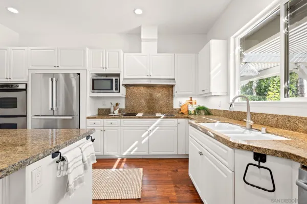 $3,199,000 | 860 Calle Santa Cruz, Encinitas, CA 92024
