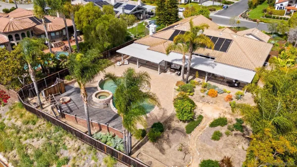 $3,199,000 | 860 Calle Santa Cruz, Encinitas, CA 92024