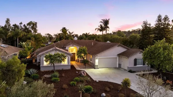 $3,199,000 | 860 Calle Santa Cruz, Encinitas, CA 92024