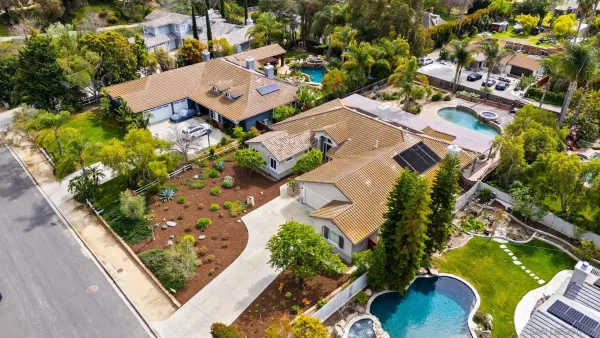 $3,199,000 | 860 Calle Santa Cruz, Encinitas, CA 92024
