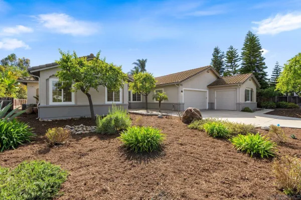 $3,199,000 | 860 Calle Santa Cruz, Encinitas, CA 92024