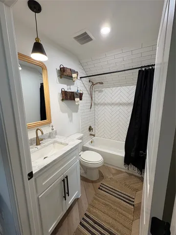 $1,300,000 | 11686 Renaissance Drive, Montgomery, TX 77356