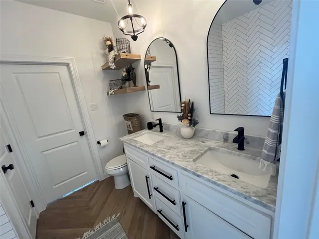 $1,300,000 | 11686 Renaissance Drive, Montgomery, TX 77356