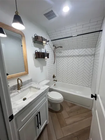 $1,300,000 | 11686 Renaissance Drive, Montgomery, TX 77356