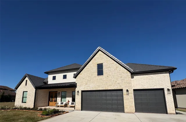 $1,300,000 | 11686 Renaissance Drive, Montgomery, TX 77356