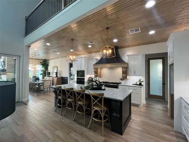 $1,300,000 | 11686 Renaissance Drive, Montgomery, TX 77356