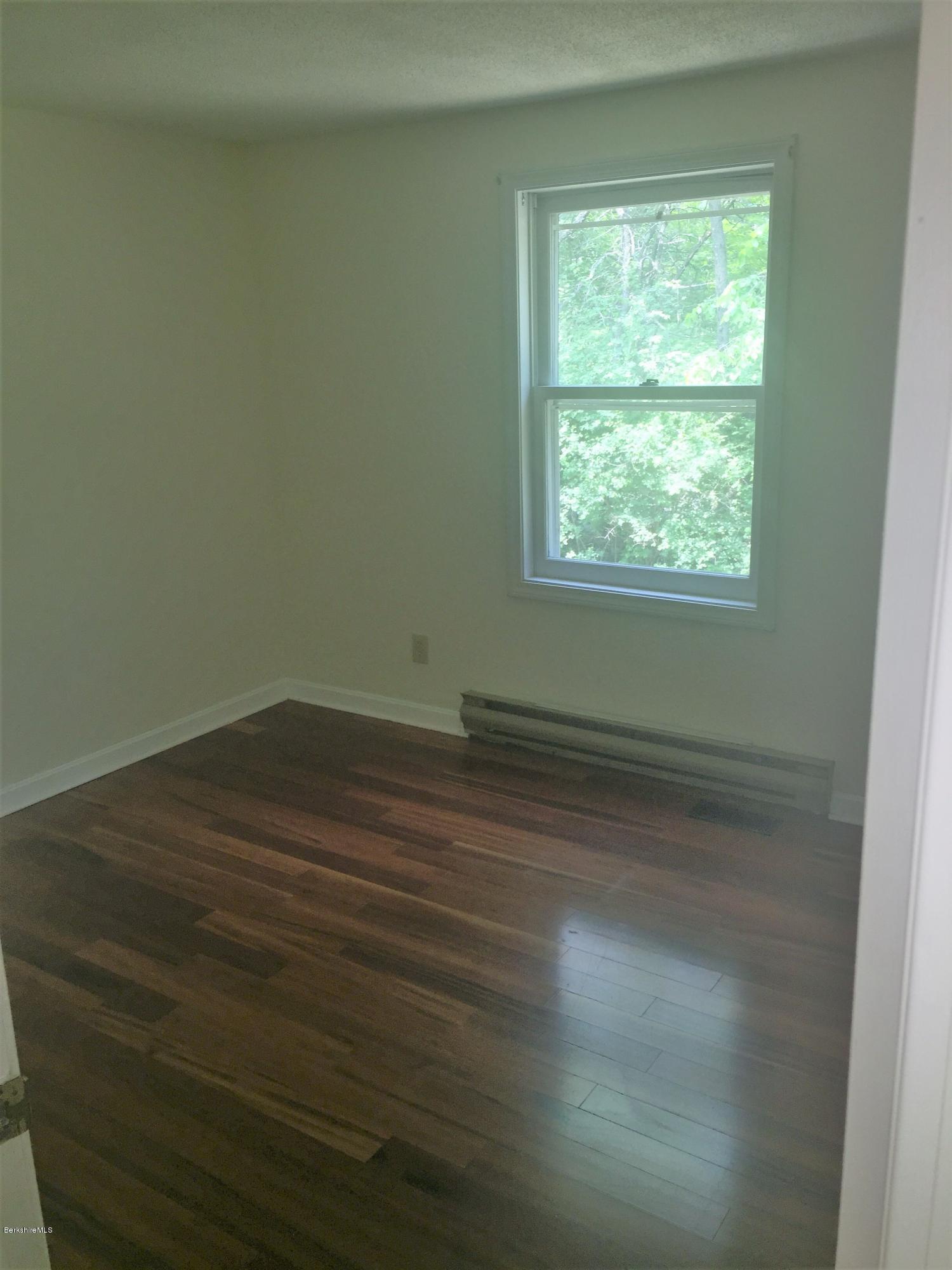 25 Cadwell Road Pittsfield, MA 01201 - Photo 22 of 25 Bedroom
