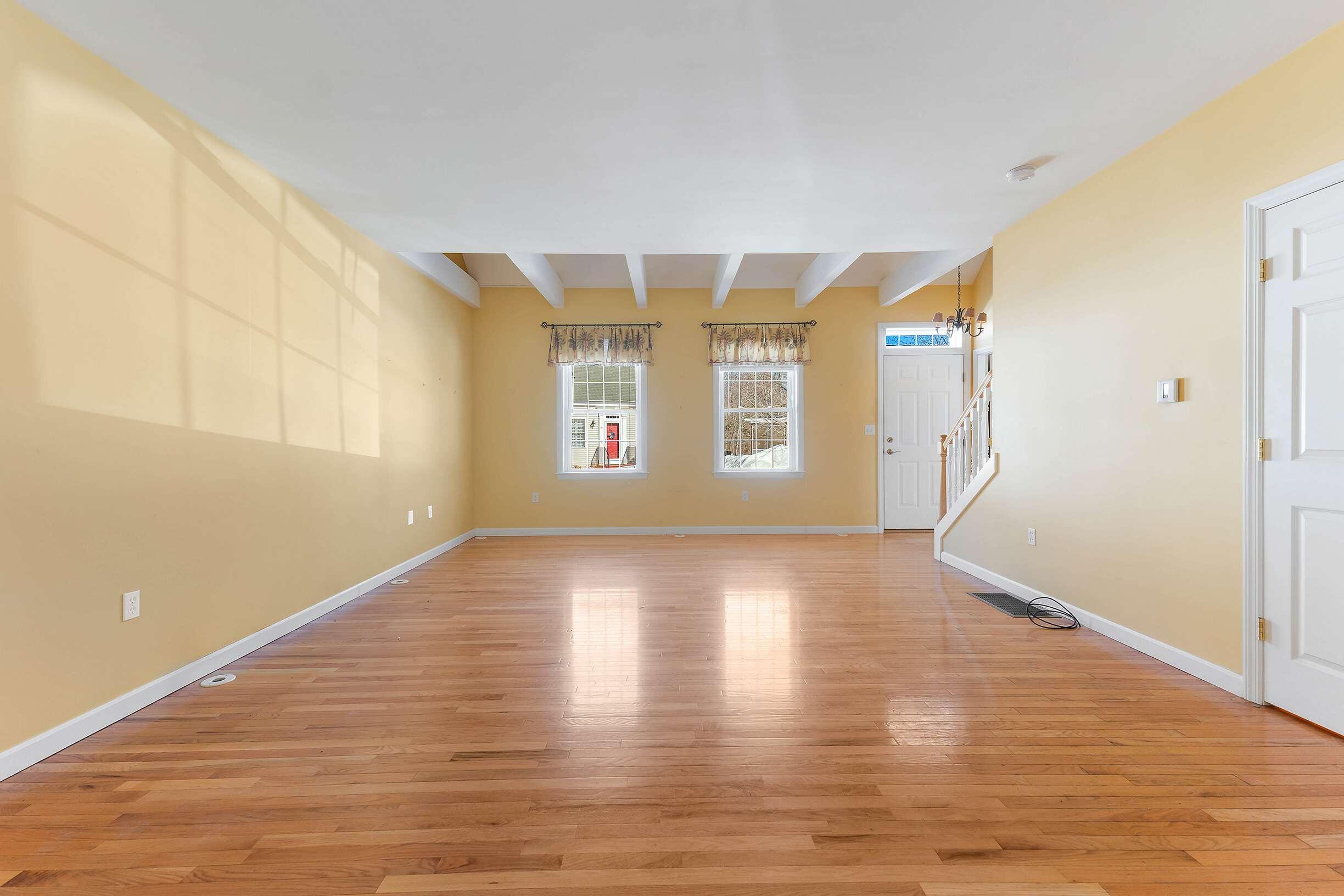32 Winding Brook Lane, Unit 32 Wells, ME 04090 - Photo 15 of 40 Living Room