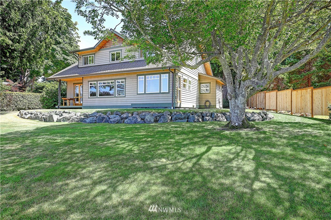 5270 East Harbor Road Freeland, WA 98249 - Photo 12 of 35