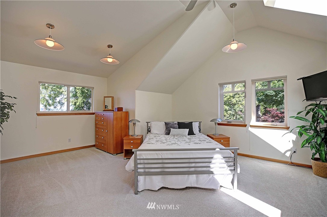 5270 East Harbor Road Freeland, WA 98249 - Photo 24 of 35