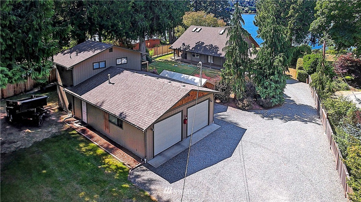 5270 East Harbor Road Freeland, WA 98249 - Photo 4 of 35