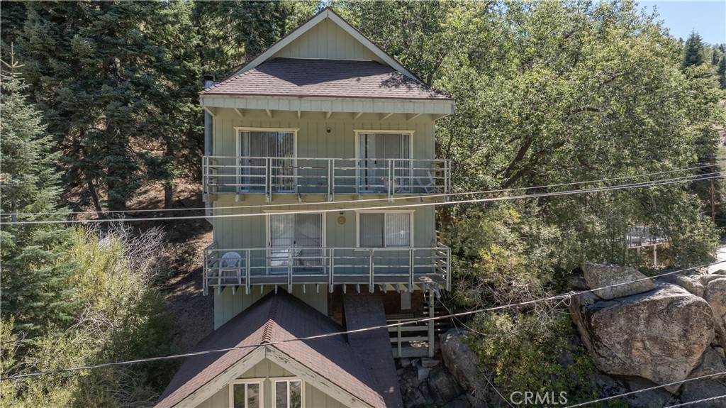 709 Ridge Way Green Valley Lake, CA 92341 - Photo 7 of 29 Gallery Image 7