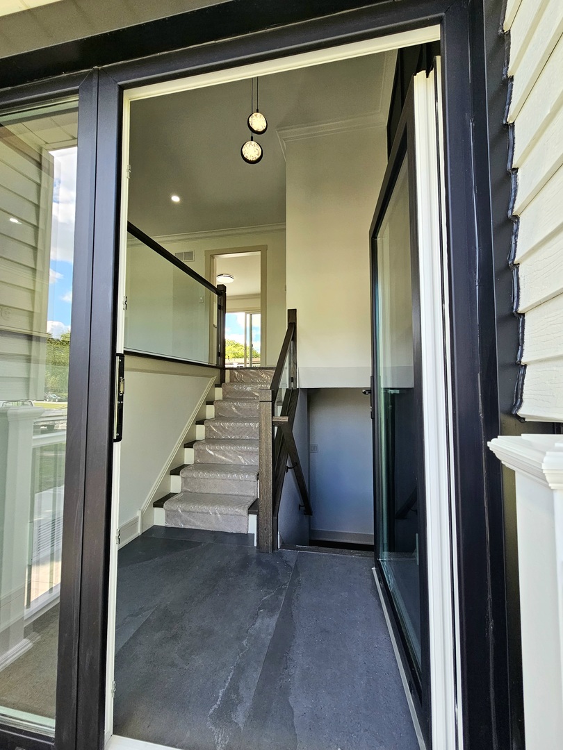 6230 Boca Rio Drive Oak Forest, IL 60452 - Photo 4 of 29 a view of entryway