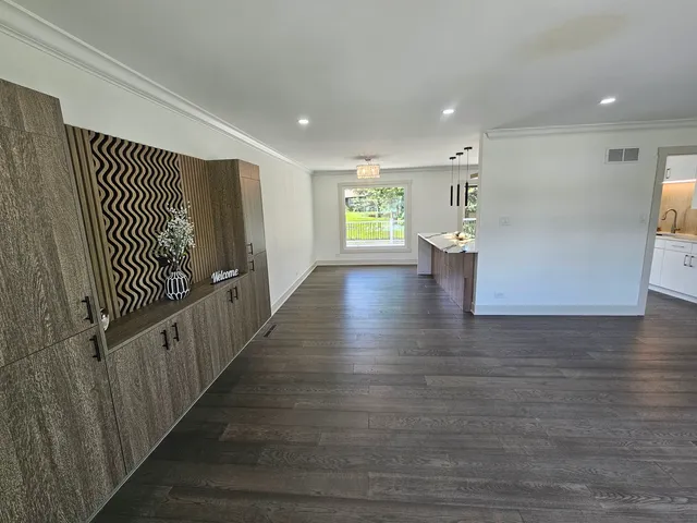 $389,000 | 6230 Boca Rio Drive, Oak Forest, IL 60452