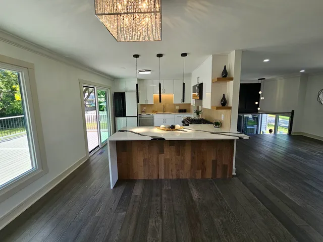 $389,000 | 6230 Boca Rio Drive, Oak Forest, IL 60452