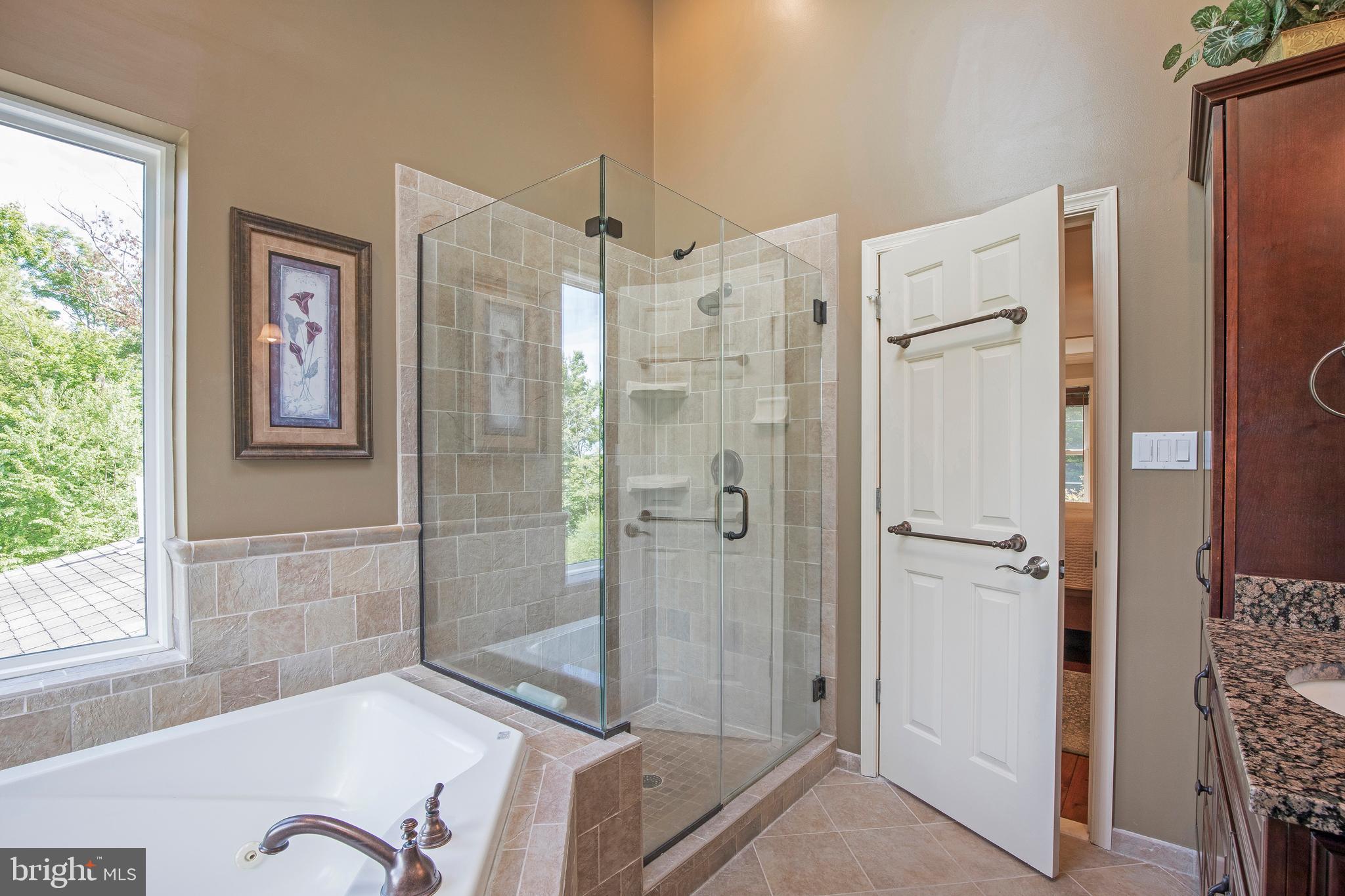 3115 Kingsward Road Pennsburg, PA 18073 - Photo 23 of 50 Master Bath