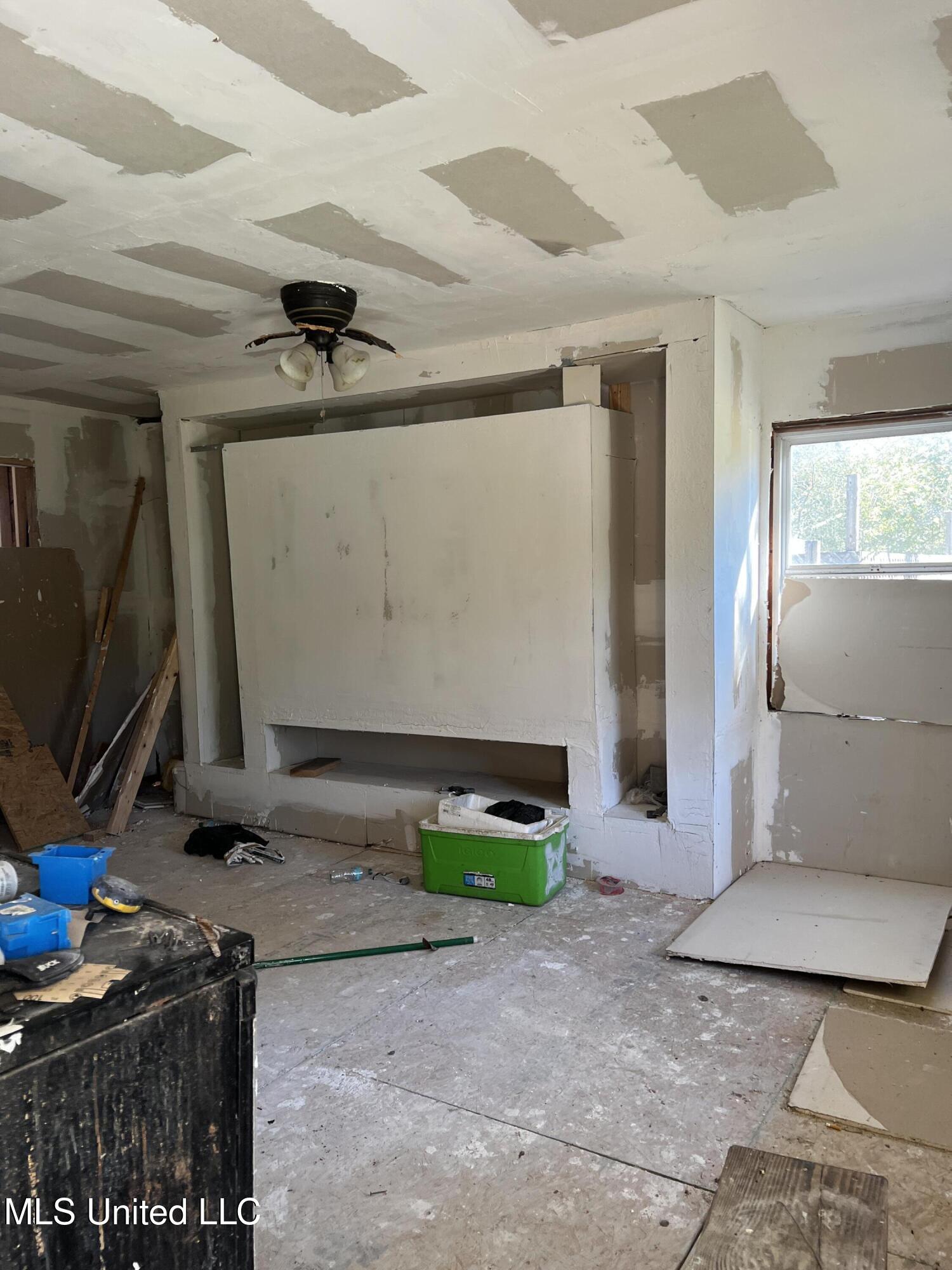 19229 Mary Shamis Road Saucier, MS 39574 - Photo 6 of 12 IMG_8359