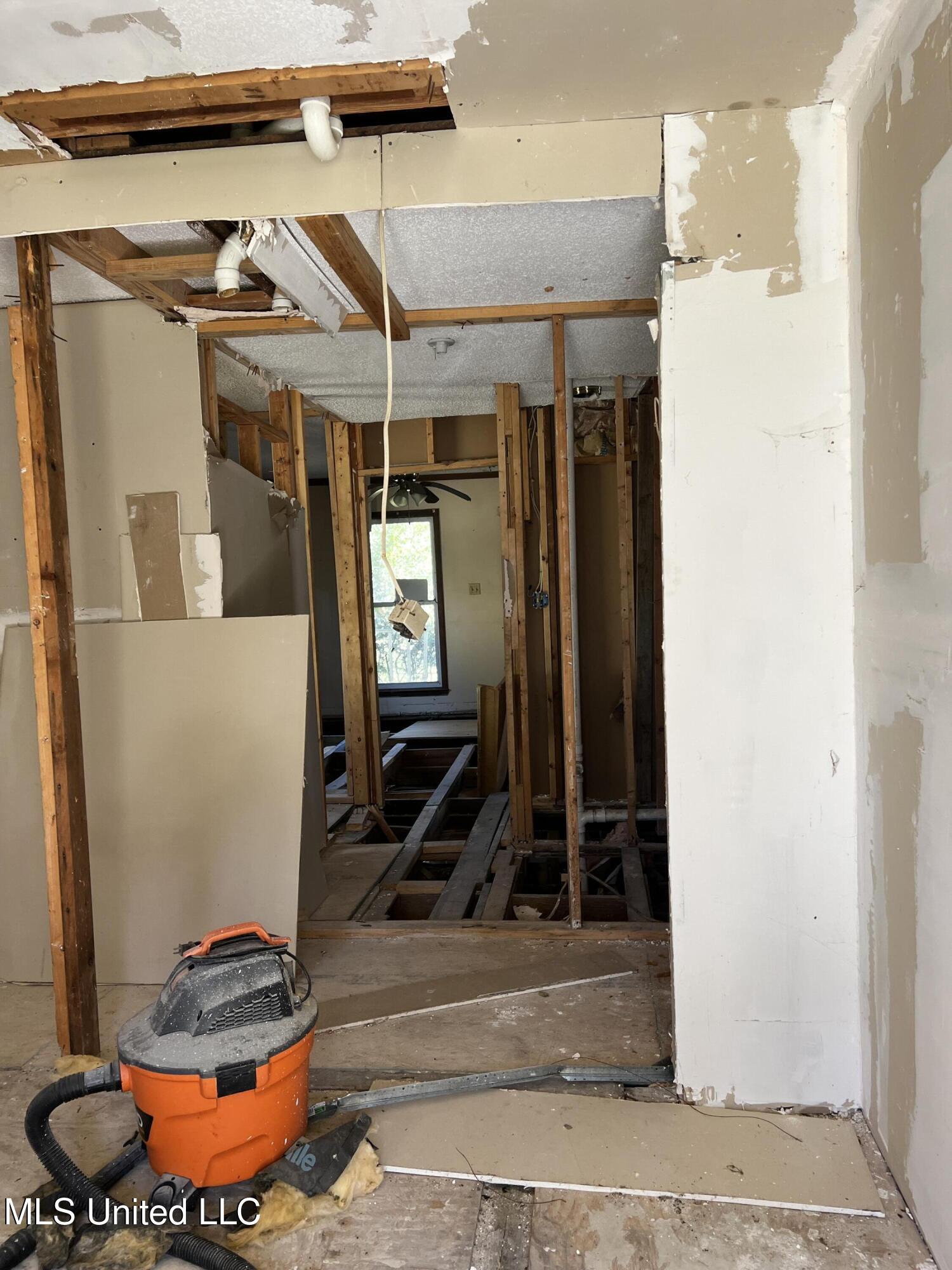 19229 Mary Shamis Road Saucier, MS 39574 - Photo 7 of 12 IMG_8358