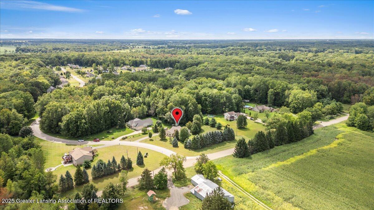 11985 Secluded Ridge Drive Byron, MI 48418 - Photo 35 of 39 06-Media Jett - 04.2