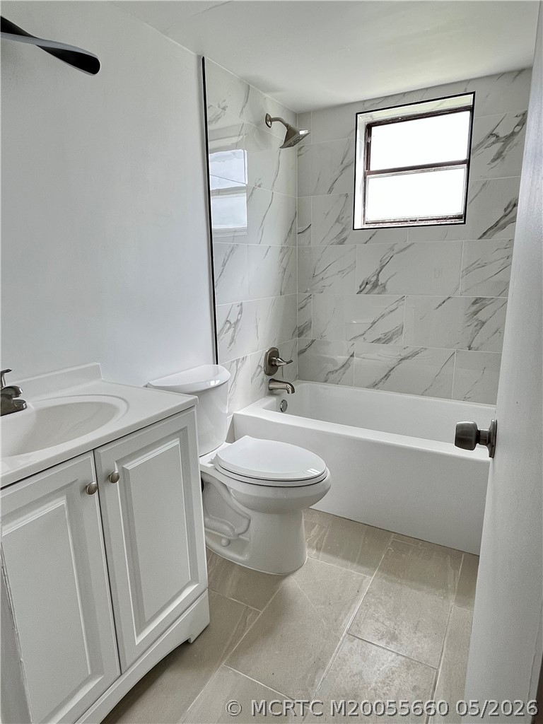 1021 Southeast Monterey Road, Unit 116 Stuart, FL 34994 - Photo 4 of 6 Gallery Image 4