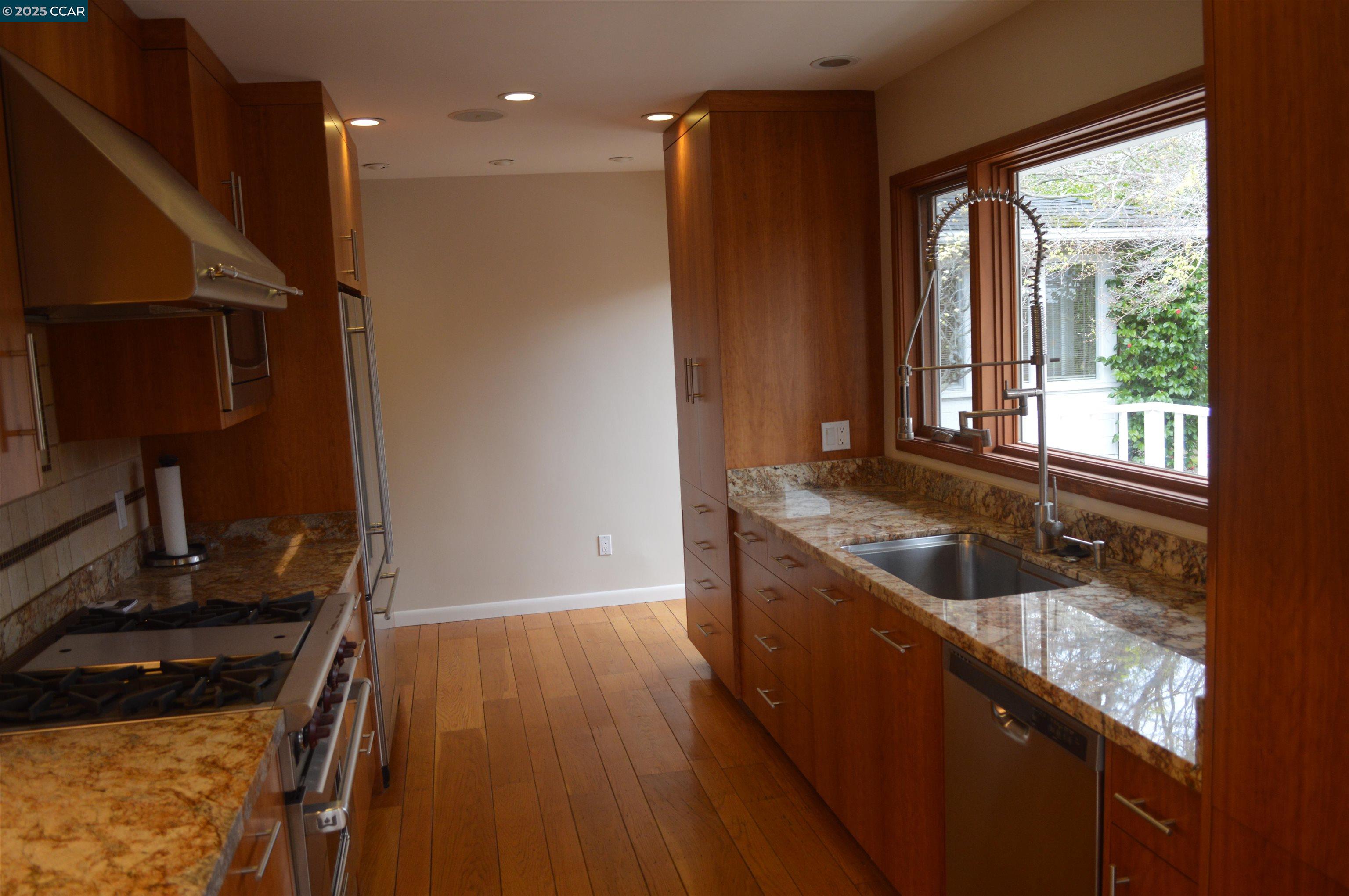 301 Grizzly Peak Boulevard Kensington, CA 94708 - Photo 4 of 24