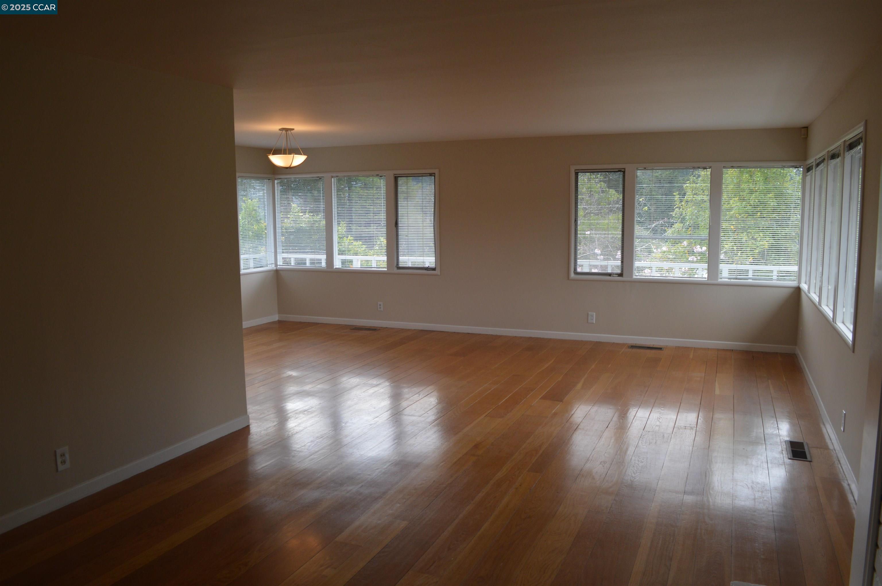 301 Grizzly Peak Boulevard Kensington, CA 94708 - Photo 7 of 24