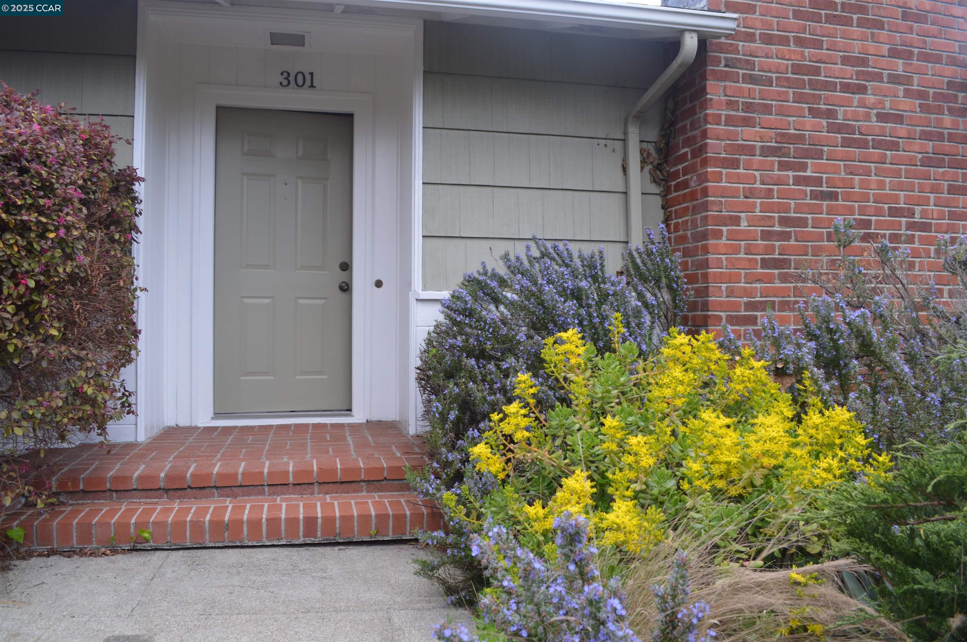 301 Grizzly Peak Boulevard Kensington, CA 94708 - Photo 9 of 24