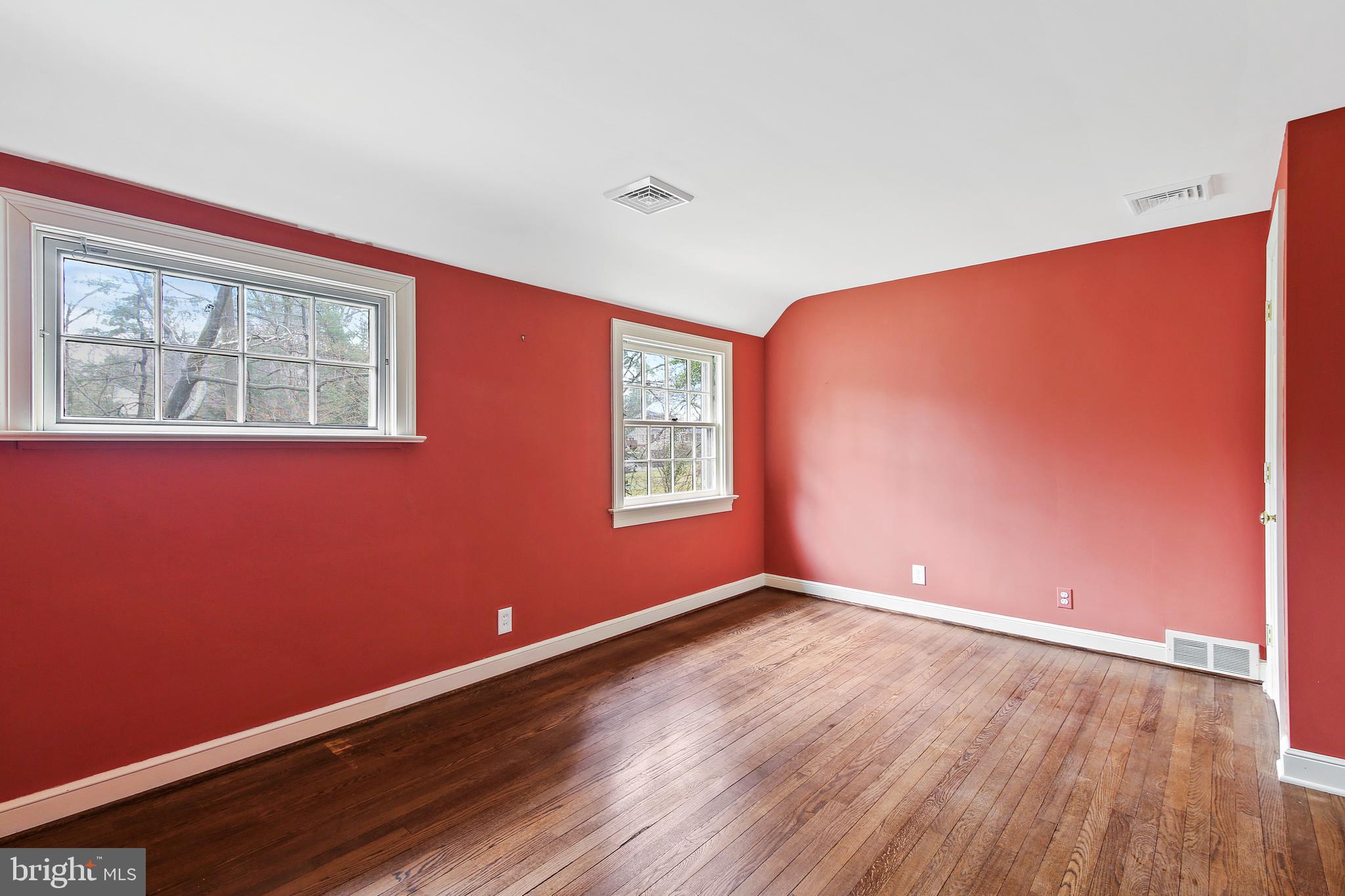 5 Wellesley Road Swarthmore, PA 19081 - Photo 23 of 40 2nd Bedroom