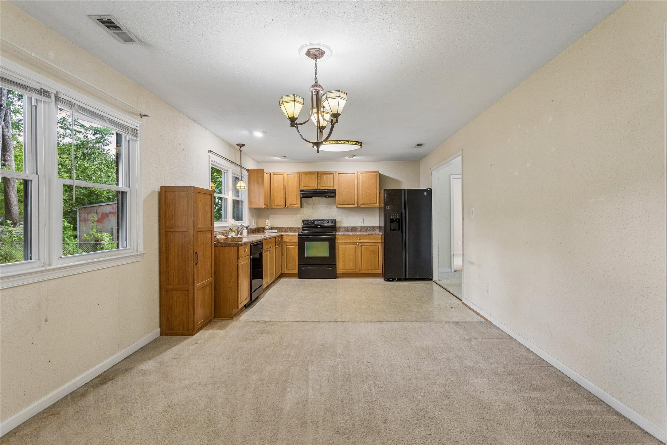 28 Colony Road Newport News, VA 23602 - Photo 12 of 46 Gallery Image 12