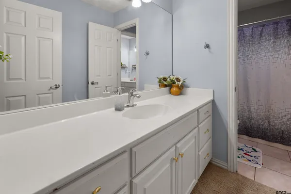 $460,000 | 7614 Abbeywood Court, Tyler, TX 75703