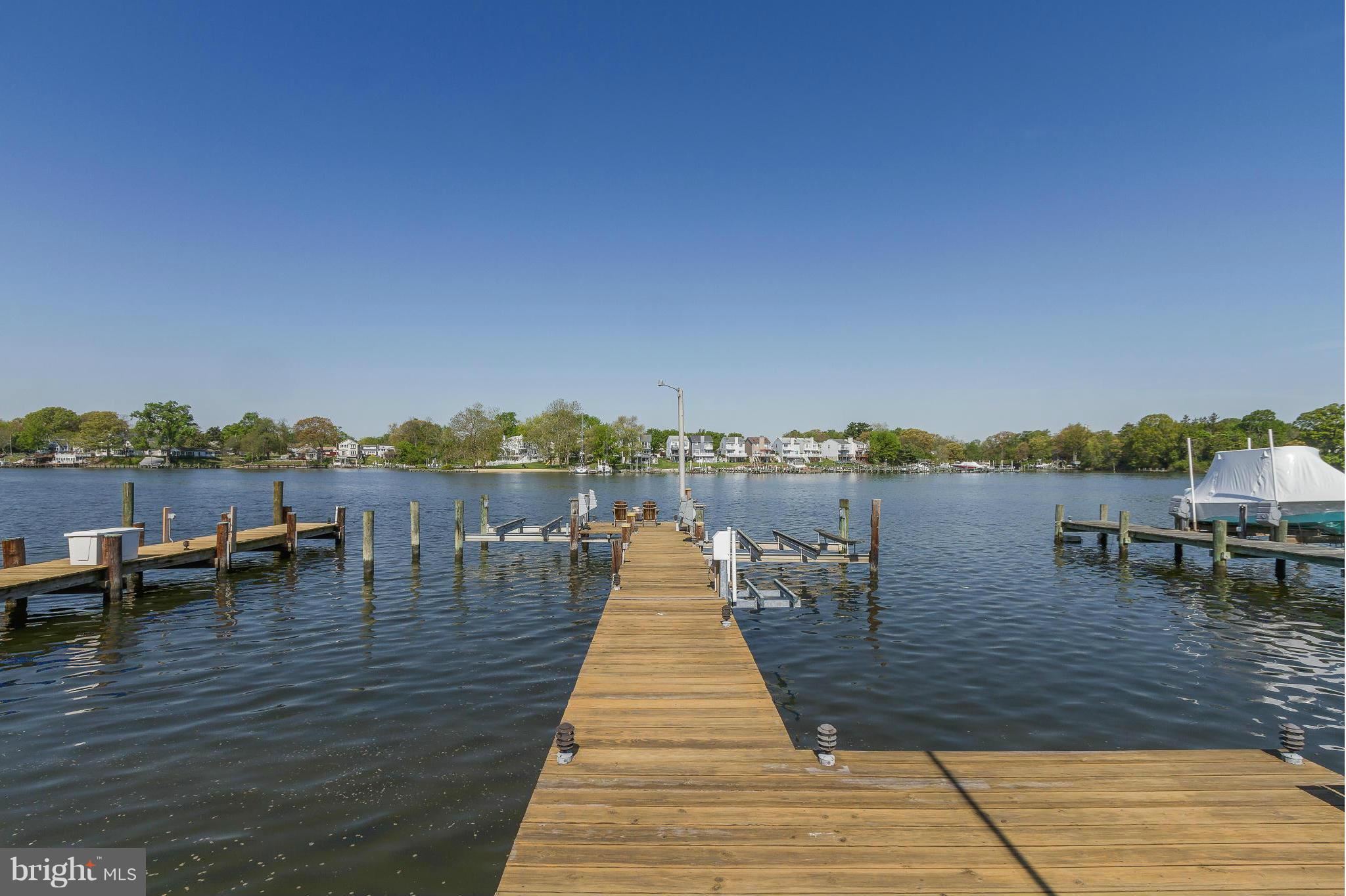 7636 Brown Road Pasadena, MD 21122 - Photo 17 of 30 Pier with 3 lifts