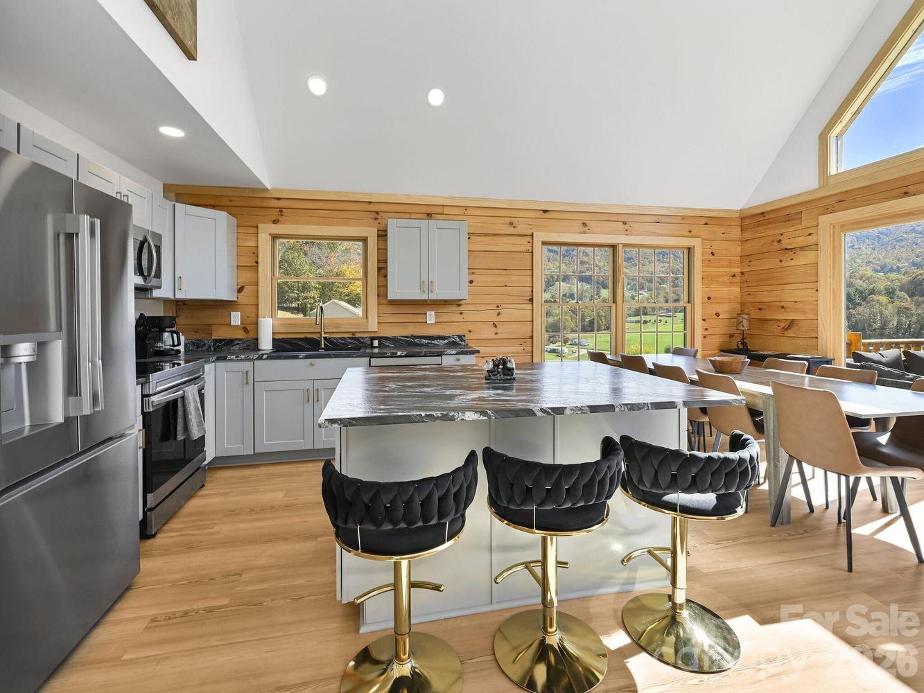 194 Fox Run Road Canton, NC 28716 - Photo 7 of 40