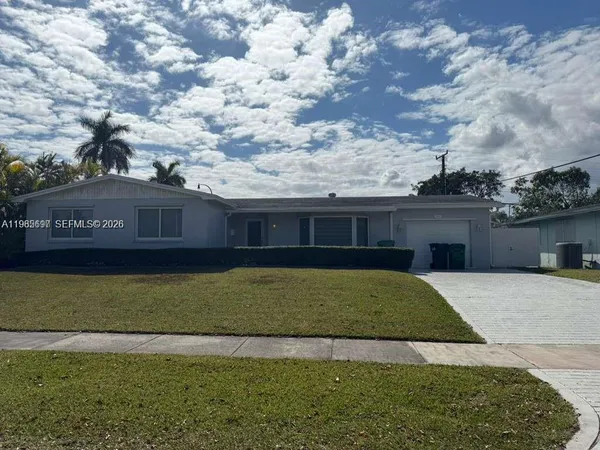 $4,000 | 19020 Southwest 91st Avenue, Cutler Bay, FL 33157
