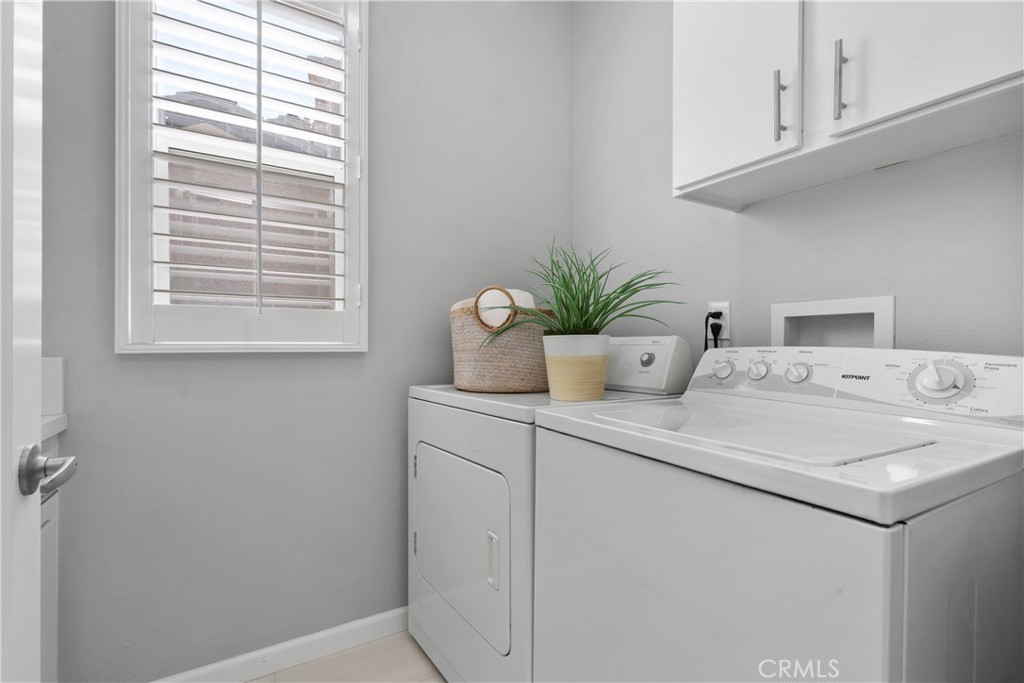 17 Nopalitos Way Aliso Viejo, CA 92656 - Photo 24 of 37 a room with sink and window