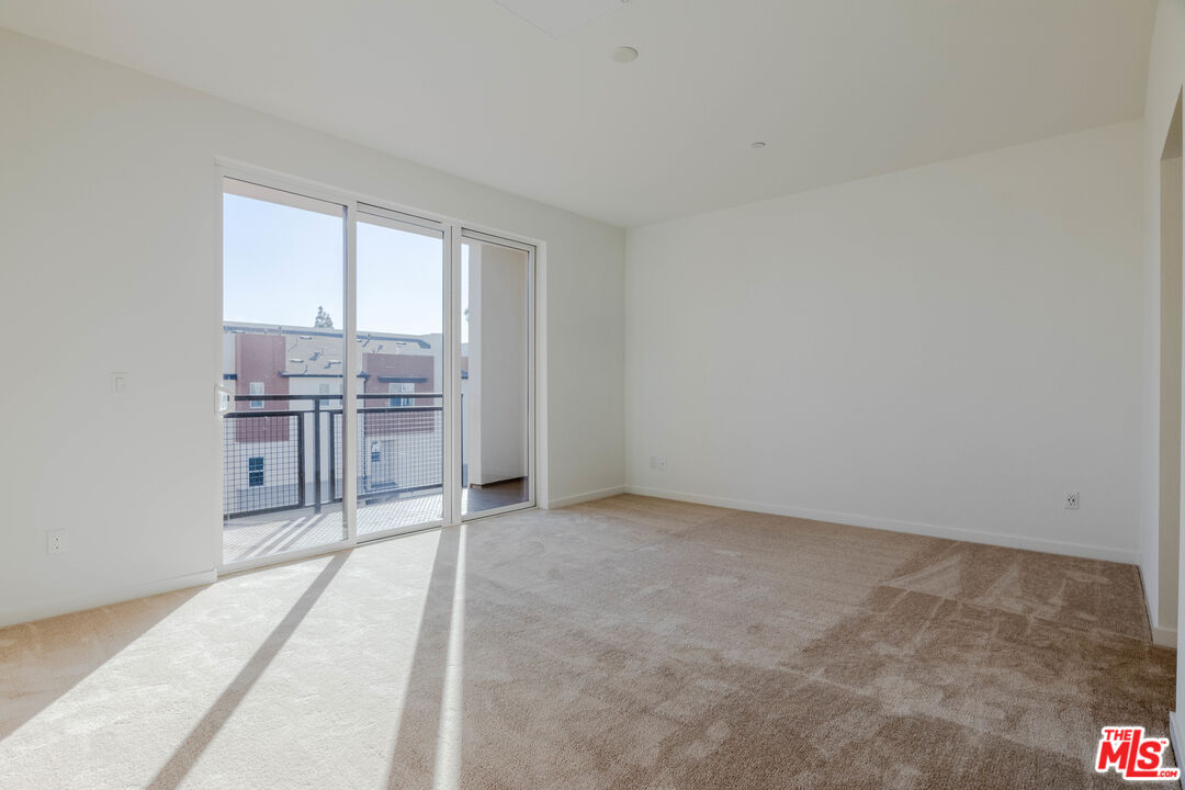 434 Hudson Street Brea, CA 92821 - Photo 30 of 44 an empty room with windows and view