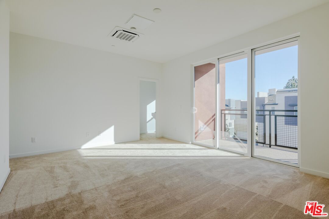 434 Hudson Street Brea, CA 92821 - Photo 33 of 44 a view of livingroom with white walls