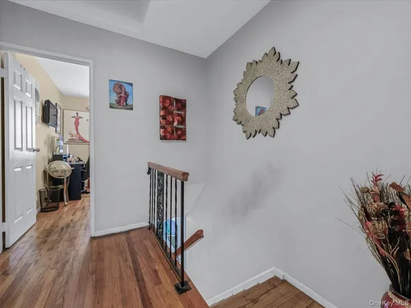 $700,000 | 658 Pine Street | City Line