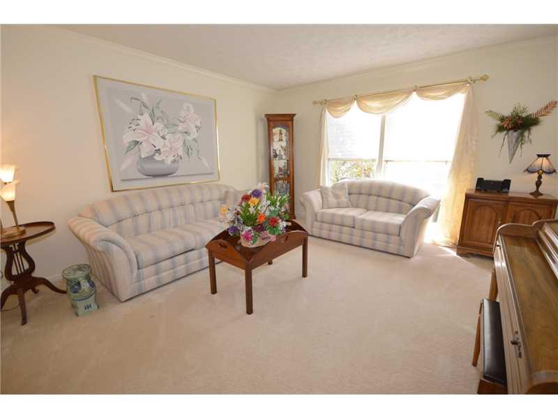 297 Rocky Ridge Road Bethel Park, PA 15102 - Photo 3 of 25 Living Room.