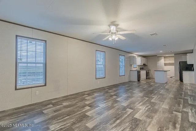 $2,100 | 15472 Shark Road West, Jacksonville, FL 32226