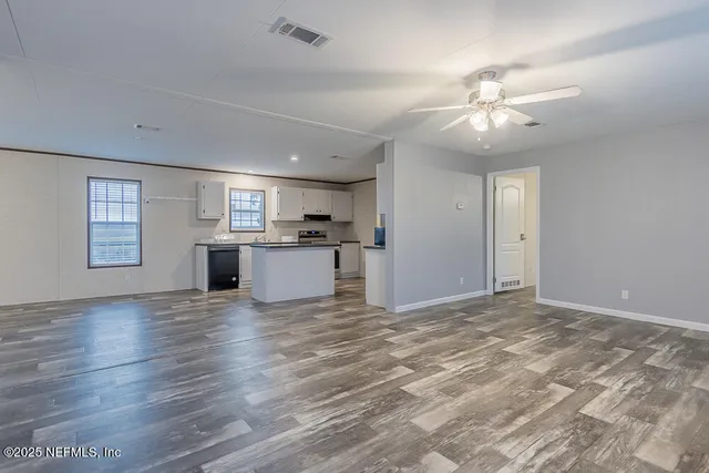 $2,100 | 15472 Shark Road West, Jacksonville, FL 32226